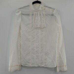 3 For $20 Pearlette vintage top Missing one button on shoulder size looks like S